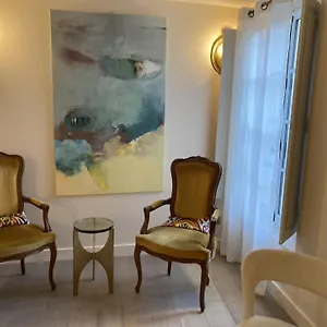 Bed & Breakfast La Maison Des Augustins 4 Stars Et Fitness, Avignon